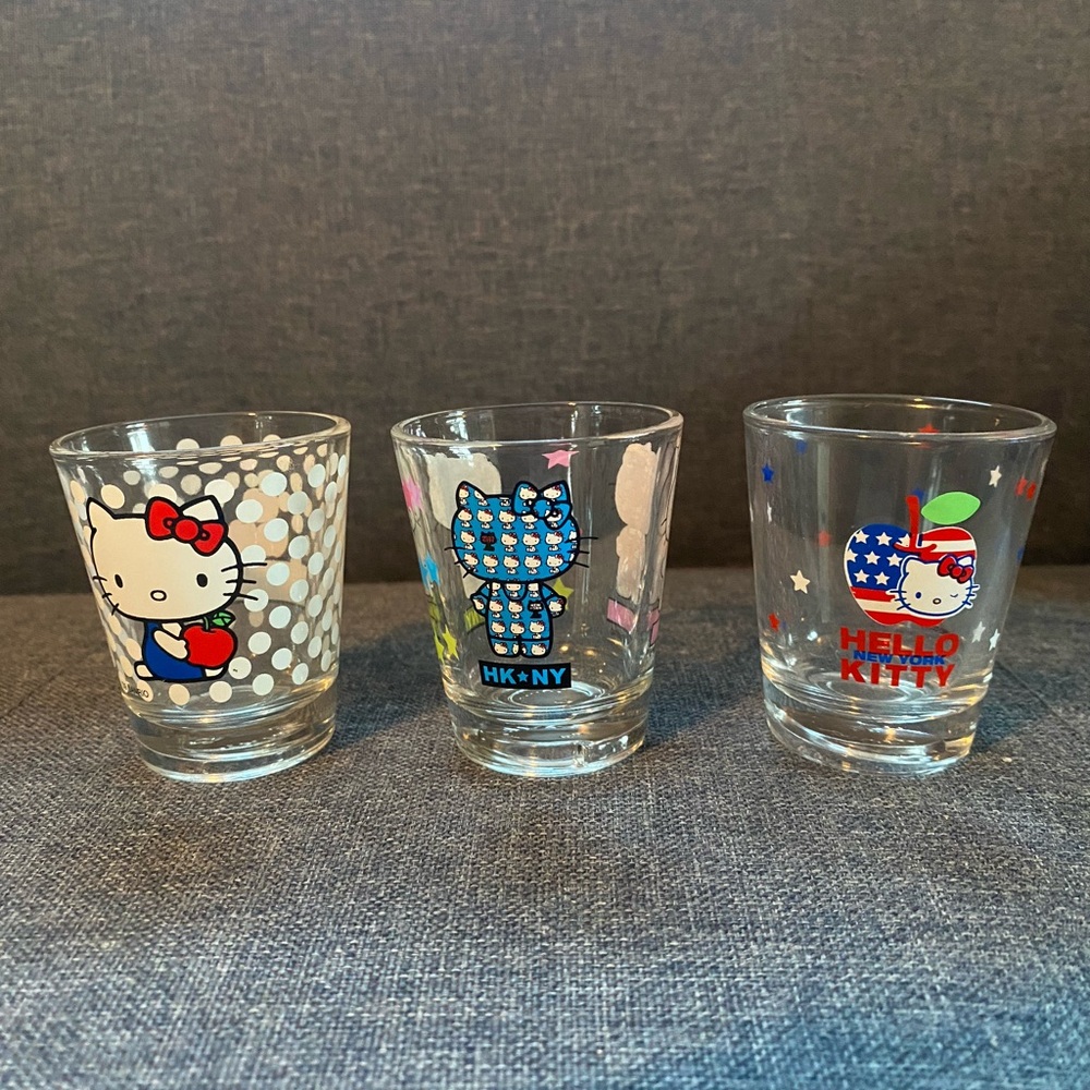 Hello Kitty New York City Shot Glasses